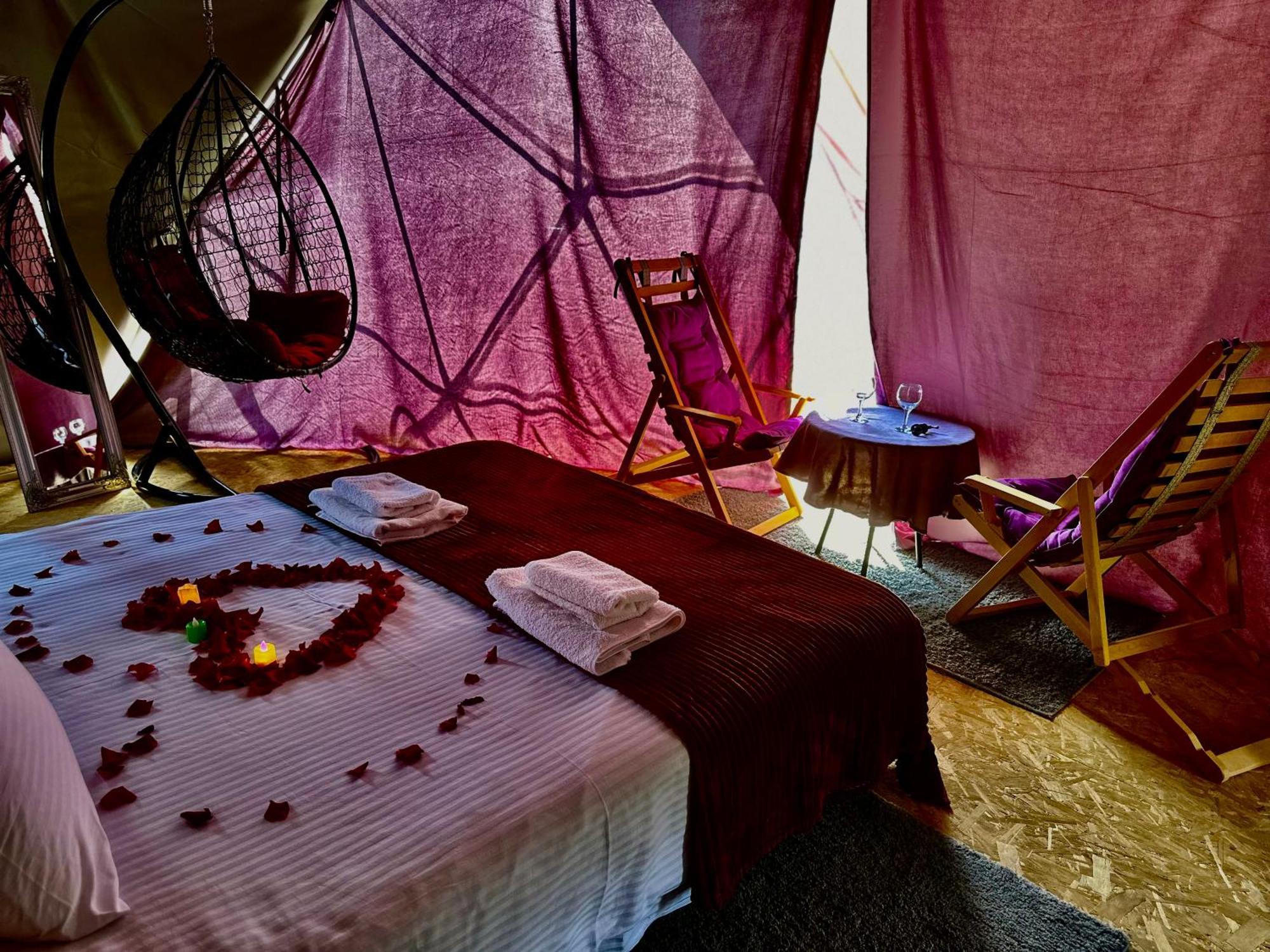 Vardzia Glamping Exterior photo